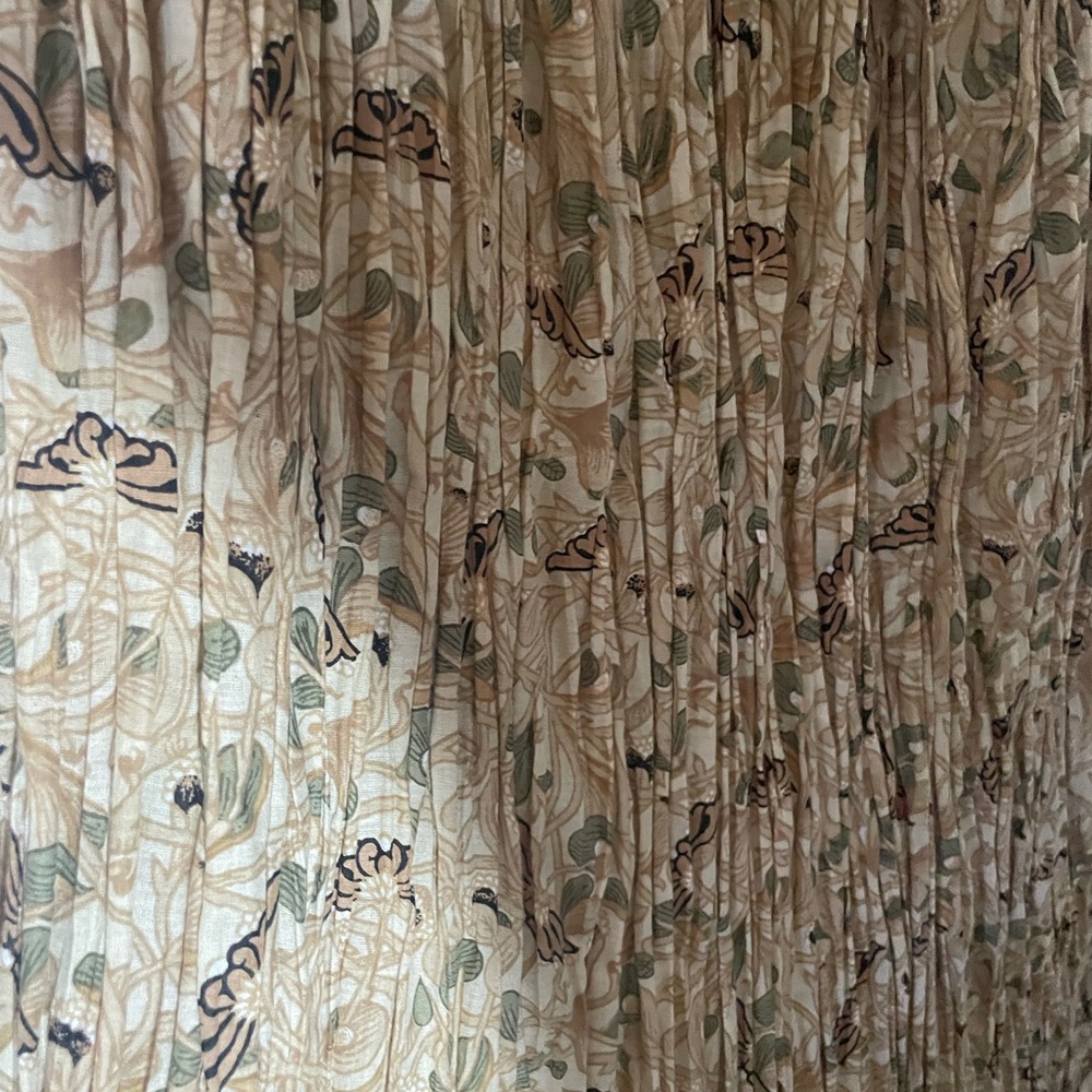 White Stag Beige Floral Pleated Maxi Skirt - Picture 4 of 5